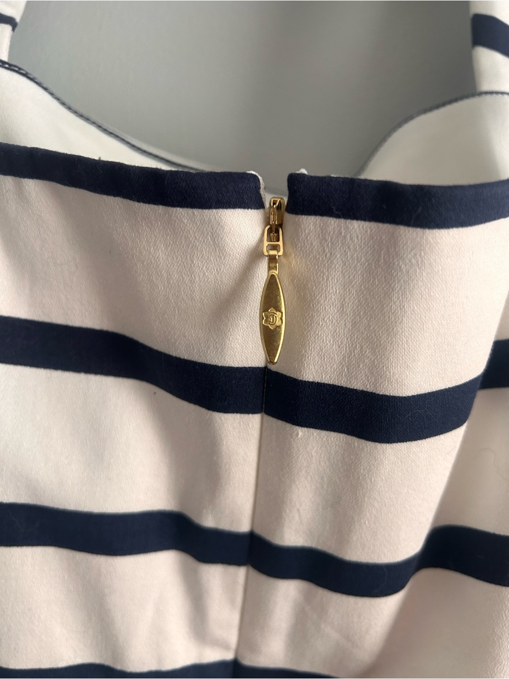 Draper James Navy Stripe Fit & Flare Dress Size 4 Classic Preppy - Picture 3 of 5